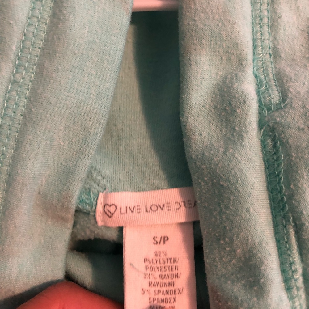 sweater - Picture 2 of 2
